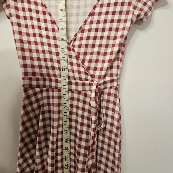 Forever 21 Woman's Size S Skort red and white checkered print. - Picture 7 of 16